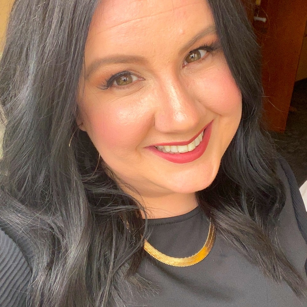 Meet your Posher, Andrea